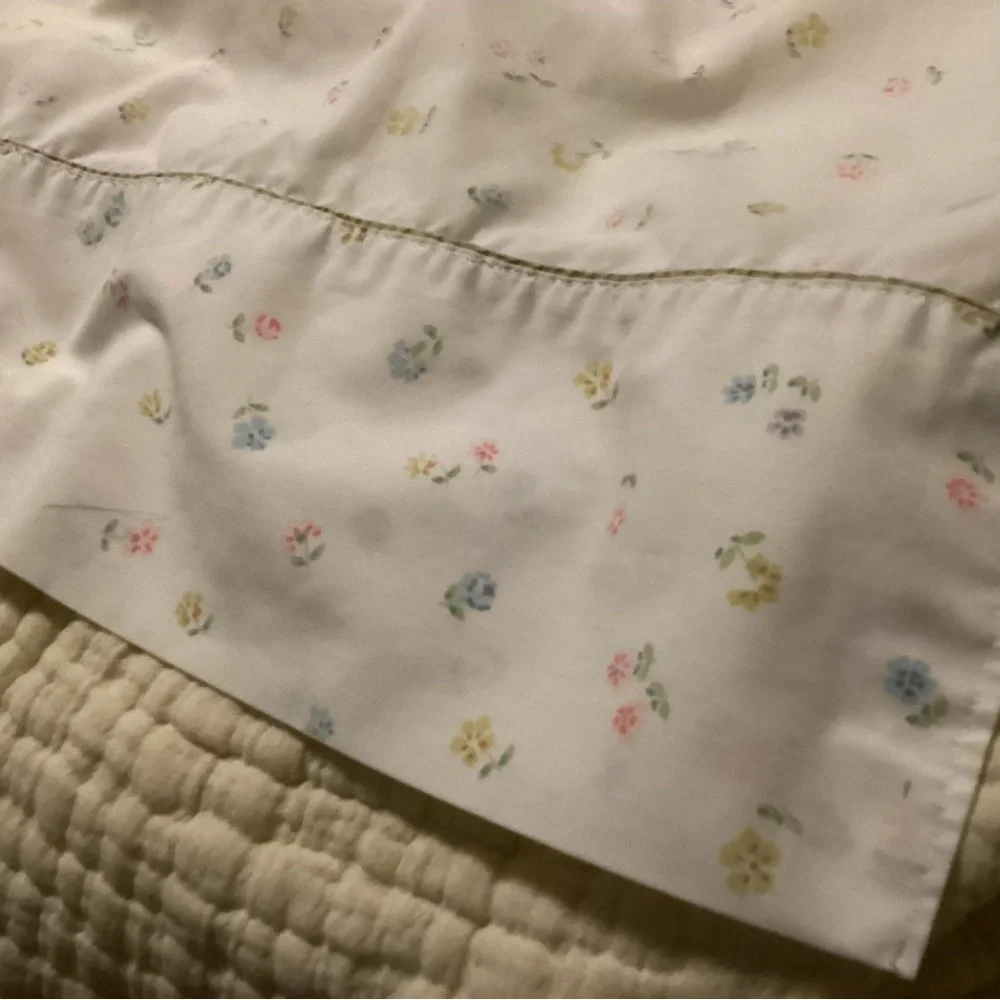 Wamsutta Ultracale Floral Double Flat Sheet
